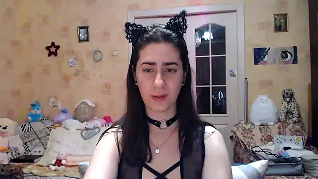 Snapshot of INELIKA chatting on 01/18/25, 10:39 INELIKA online show from 01/18/25, 10:39