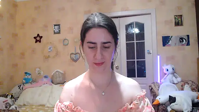 Snapshot of INELIKA chatting on 01/29/25, 03:47 INELIKA online show from 01/29/25, 03:47