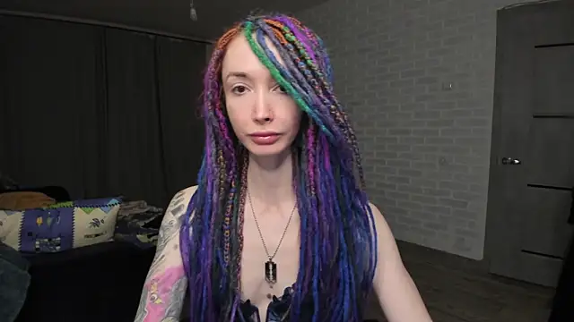 Roxy Silver online show from 12/17/24, 07:04
