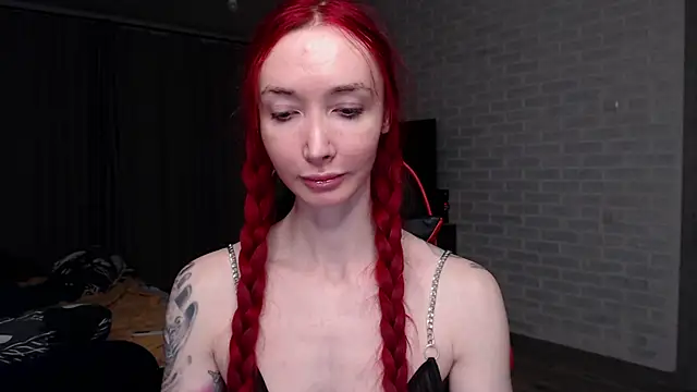 Roxy Silver online show from 04/21/26, 01:42