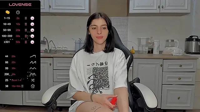 broosnica1 online show from 12/24/24, 10:44