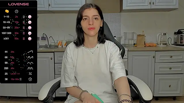 broosnica1 online show from 12/30/24, 04:53
