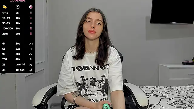 Snapshot of broosnica1 chatting on 09/14/25, 09:08 broosnica1 online show from 09/14/25, 09:08