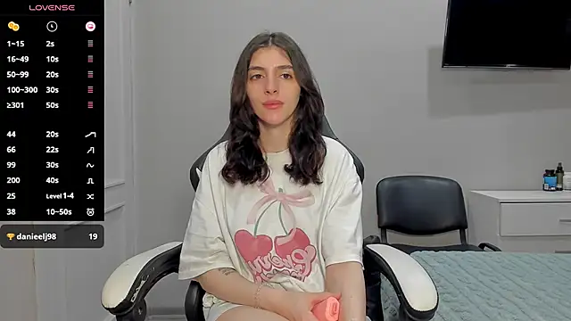 Snapshot of broosnica1 chatting on 10/16/25, 08:04 broosnica1 online show from 10/16/25, 08:04