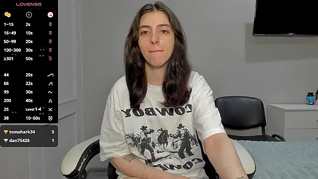 Snapshot of broosnica1 chatting on 10/23/25, 07:29 broosnica1 online show from 10/23/25, 07:29