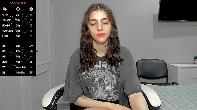 Snapshot of broosnica1 chatting on 11/07/25, 07:52 broosnica1 online show from 11/07/25, 07:52