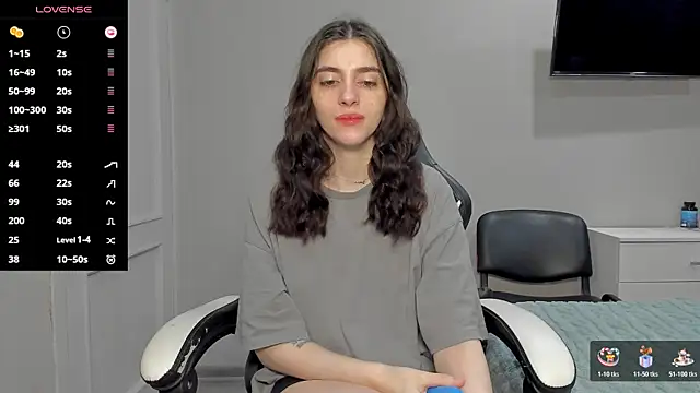 Snapshot of broosnica1 chatting on 11/17/25, 08:20 broosnica1 online show from 11/17/25, 08:20