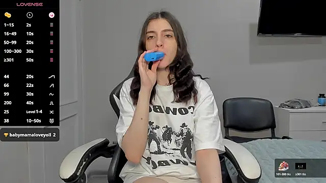 Snapshot of broosnica1 chatting on 11/19/25, 07:30 broosnica1 online show from 11/19/25, 07:30