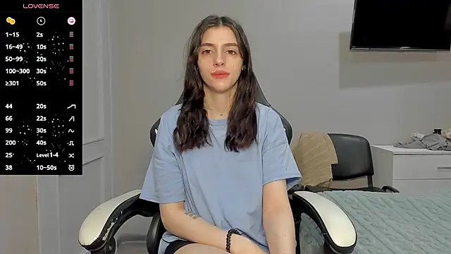 Snapshot of broosnica1 chatting on 12/02/25, 07:03 broosnica1 online show from 12/02/25, 07:03