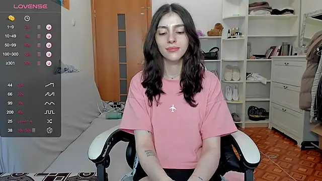 broosnica1 online show from 04/30/26, 07:58