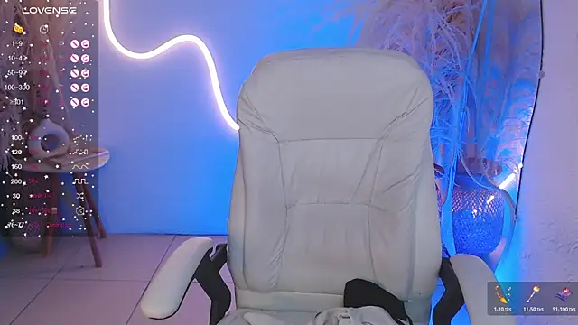 Snapshot of ViolettaHotLatin_ chatting on 11/06/25, 12:39 ViolettaHotLatin online show from 11/06/25, 12:39