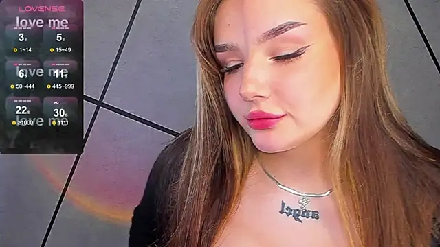 Snapshot of little_m0use chatting on 09/13/25, 05:24 little m0use online show from 09/13/25, 05:24