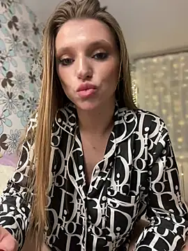 adel secret online show from 02/01/25, 09:51