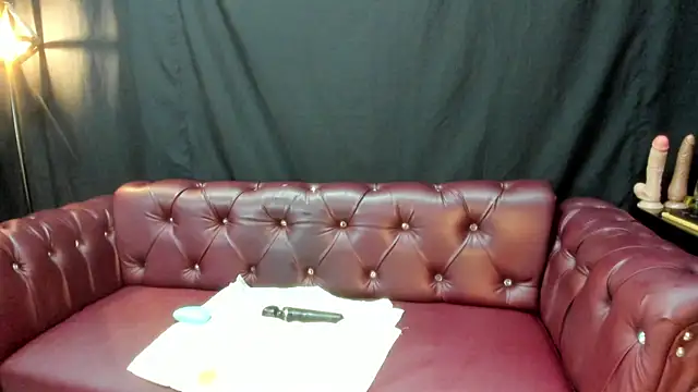 Charlotte  Brown  online show from 02/07/25, 11:34