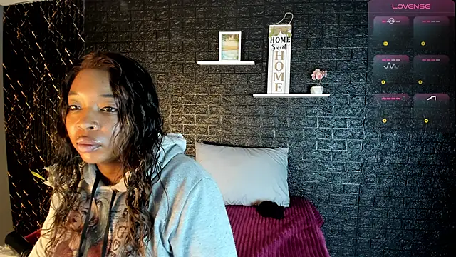 Charlotte  Brown  online show from 03/20/25, 12:53