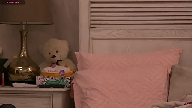 GinaMence online show from 01/19/25, 04:46