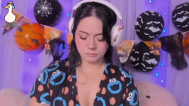  niiky online show from 10/17/25, 12:19