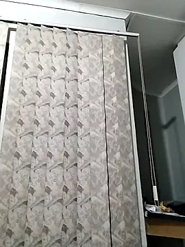 Snapshot of cleopatra-phaedra chatting on 10/29/25, 04:53 cleopatra-phaedra online show from 10/29/25, 04:53