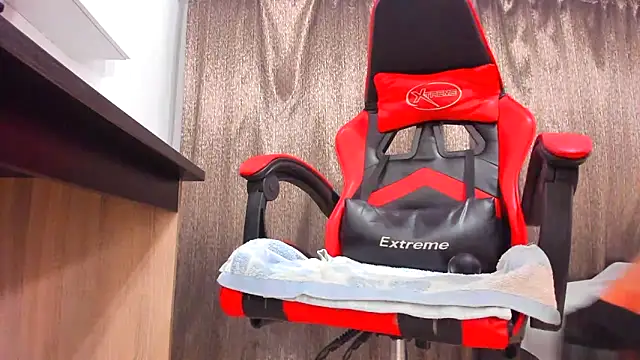 EmmaStward online show from 06/11/26, 07:34