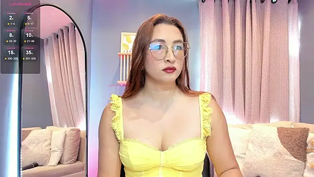  LaraMom  online show from 06/09/26, 07:36