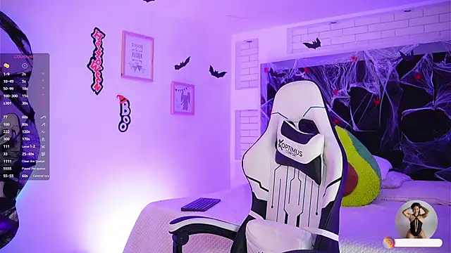 Snapshot of Marianamonroe_ chatting on 10/24/25, 07:21 Marianamonroe online show from 10/24/25, 07:21