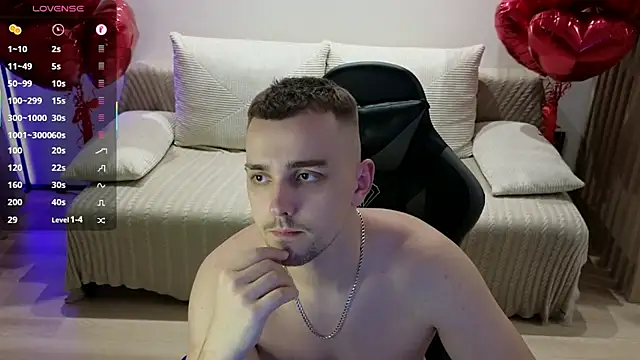 Larstar01 online show from 10/28/25, 10:23