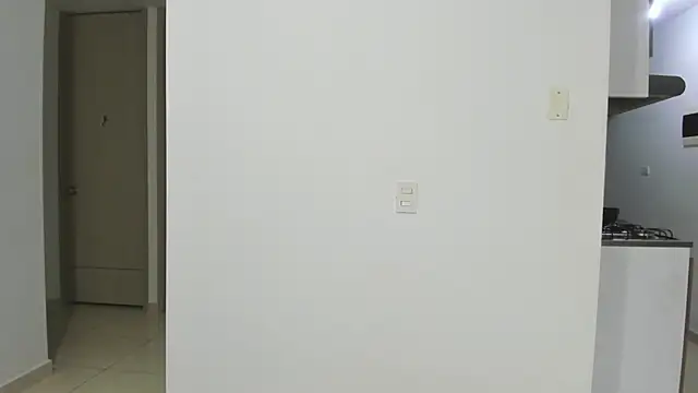 Snapshot of Emi_latingirl chatting on 10/18/25, 09:21 Emi latingirl online show from 10/18/25, 09:21