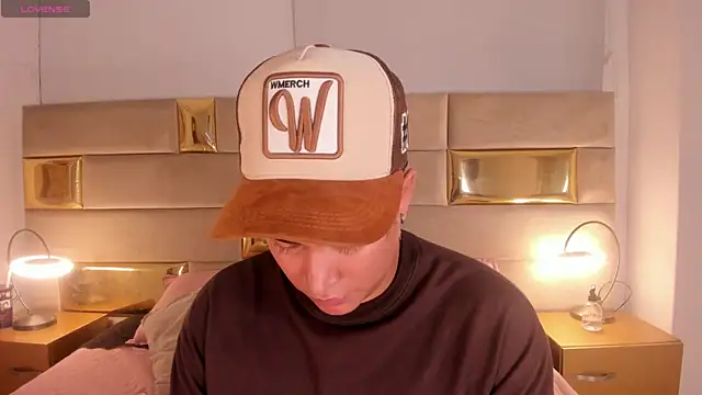 Angel Brown1  online show from 01/10/25, 10:04