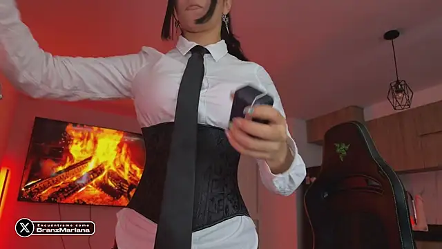 MarianaBranzz online show from 05/01/26, 03:27