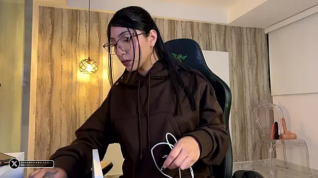 MarianaBranzz online show from 06/13/26, 12:19
