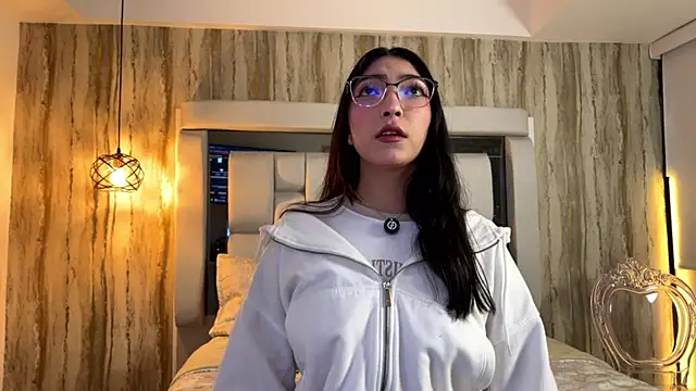 MarianaBranzz online show from 06/27/26, 02:05