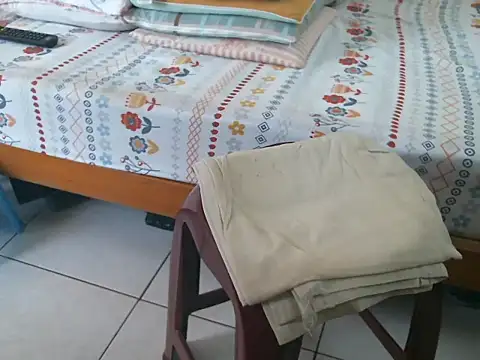 triangle0623 online show from 10/12/25, 05:17