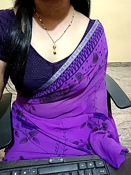 Nithya 05 online show from 10/29/25, 04:37