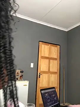 Snapshot of Nicole_Liam_ chatting on 10/06/25, 12:02 Nicole Liam  online show from 10/06/25, 12:02