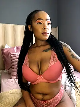 Snapshot of Nicole_Liam_ chatting on 10/11/25, 04:55 Nicole Liam  online show from 10/11/25, 04:55