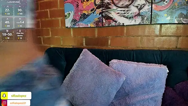 Snapshot of sofiaalopez2 chatting on 02/13/25, 12:24 sofiaalopez2 online show from 02/13/25, 12:24