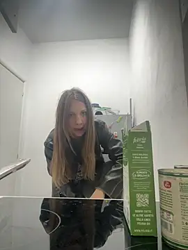 Snapshot of Sashabunny chatting on 10/29/25, 07:59 Sashabunny online show from 10/29/25, 07:59