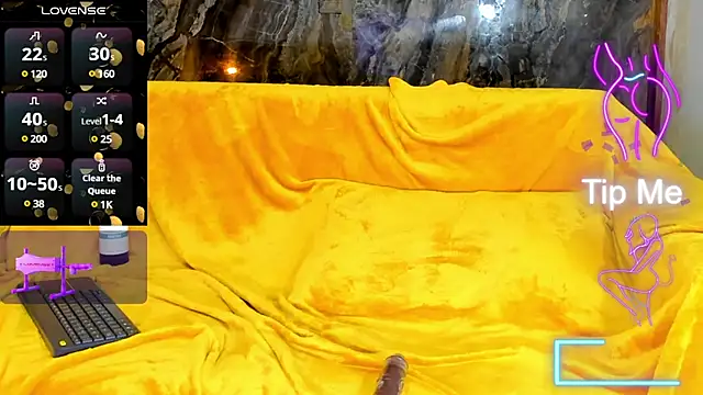 Snapshot of Hottwinkguys chatting on 02/10/25, 09:04 Hottwinkguys online show from 02/10/25, 09:04