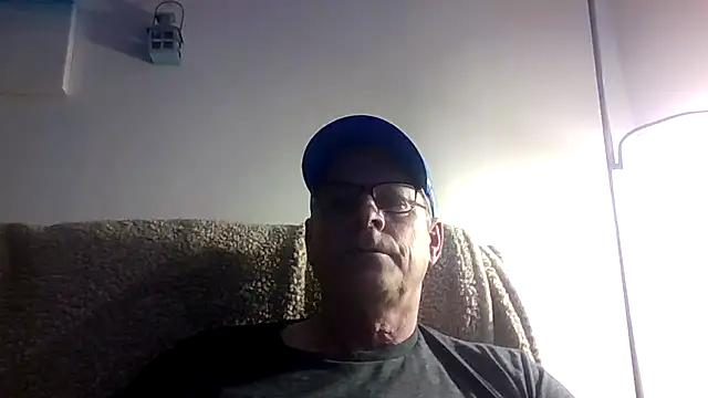 Snapshot of pjkrun66 chatting on 11/24/25, 10:09 pjkrun66 online show from 11/24/25, 10:09
