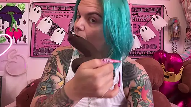 CherryBombBomb online show from 10/07/25, 06:16