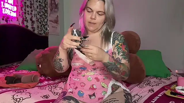 CherryBombBomb online show from 06/14/26, 05:20