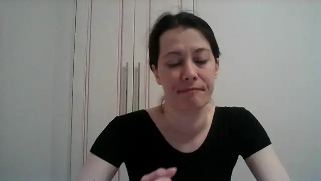 Snapshot of SunElizabeth chatting on 03/16/25, 03:04 SunElizabeth online show from 03/16/25, 03:04