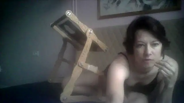 Snapshot of SunElizabeth chatting on 06/13/26, 01:25 SunElizabeth online show from 06/13/26, 01:25