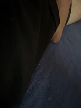 Snapshot of Thestroxxx chatting on 10/12/25, 11:53 Thestroxxx online show from 10/12/25, 11:53