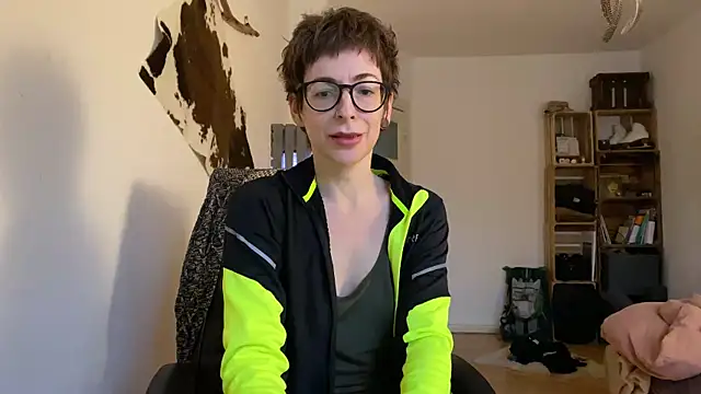 secretly naked online show from 02/13/25, 03:46