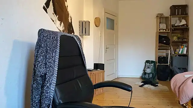 secretly naked online show from 02/16/25, 03:27