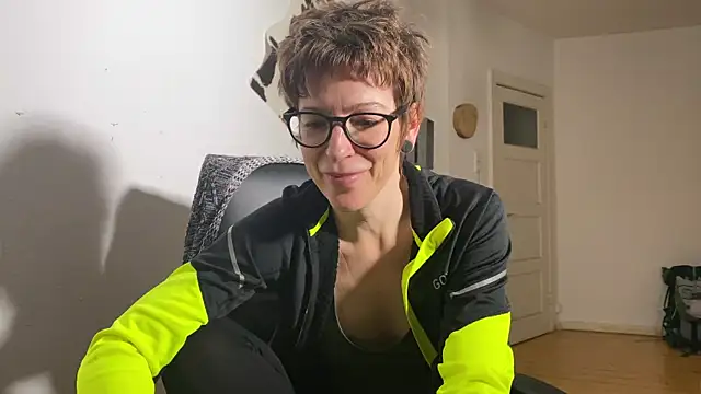 secretly naked online show from 03/02/25, 06:19
