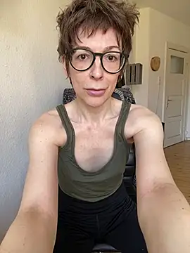secretly naked online show from 03/22/25, 01:19