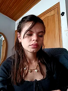 Snapshot of Violeta_12- chatting on 02/19/26, 02:13 Violeta 12- online show from 02/19/26, 02:13