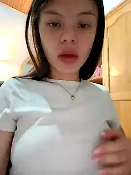 Snapshot of Violeta_12- chatting on 06/08/26, 12:03 Violeta 12- online show from 06/08/26, 12:03
